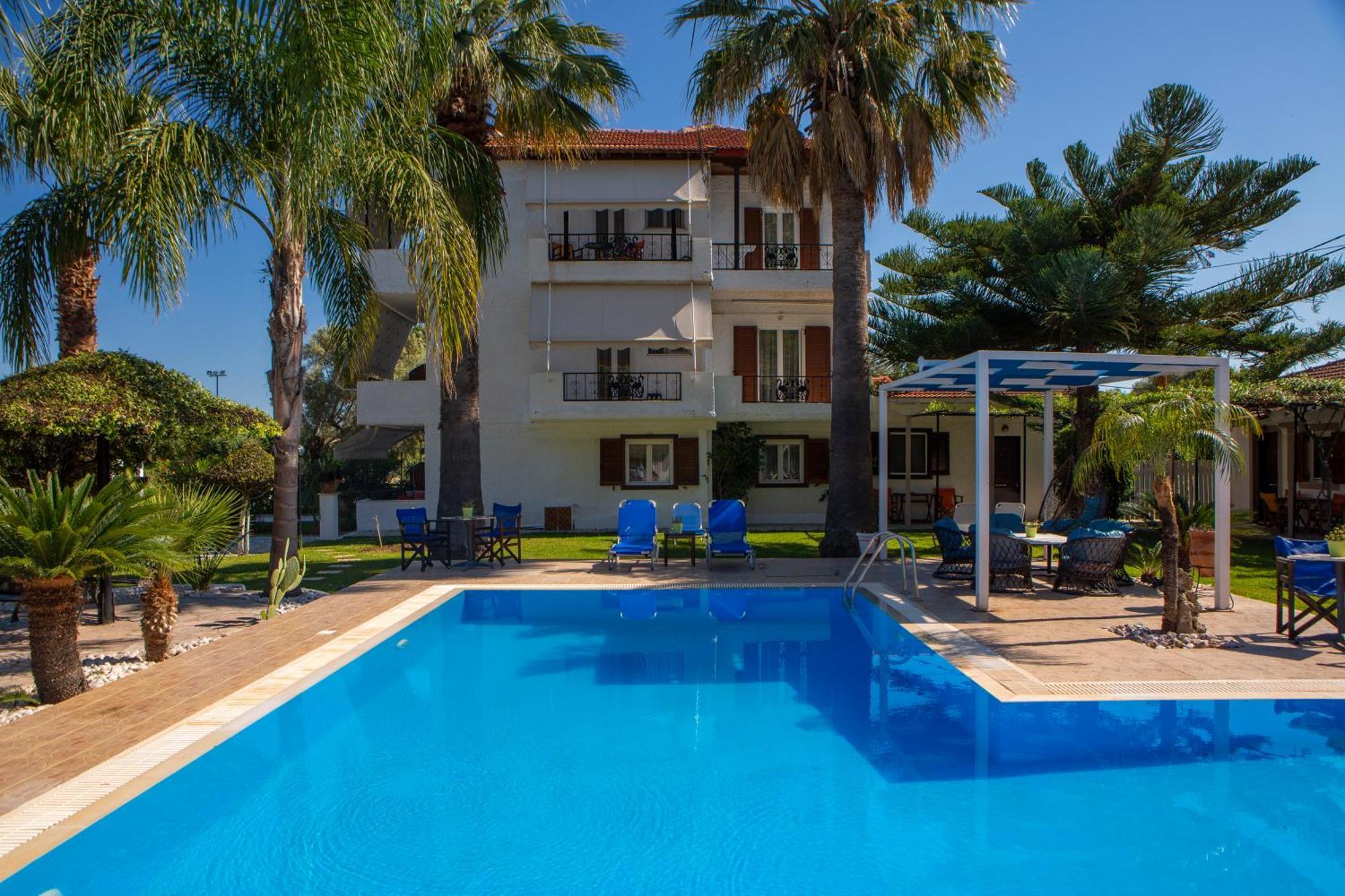 Villa Dimitris Apartments & Bungalows Frínion Екстериор снимка